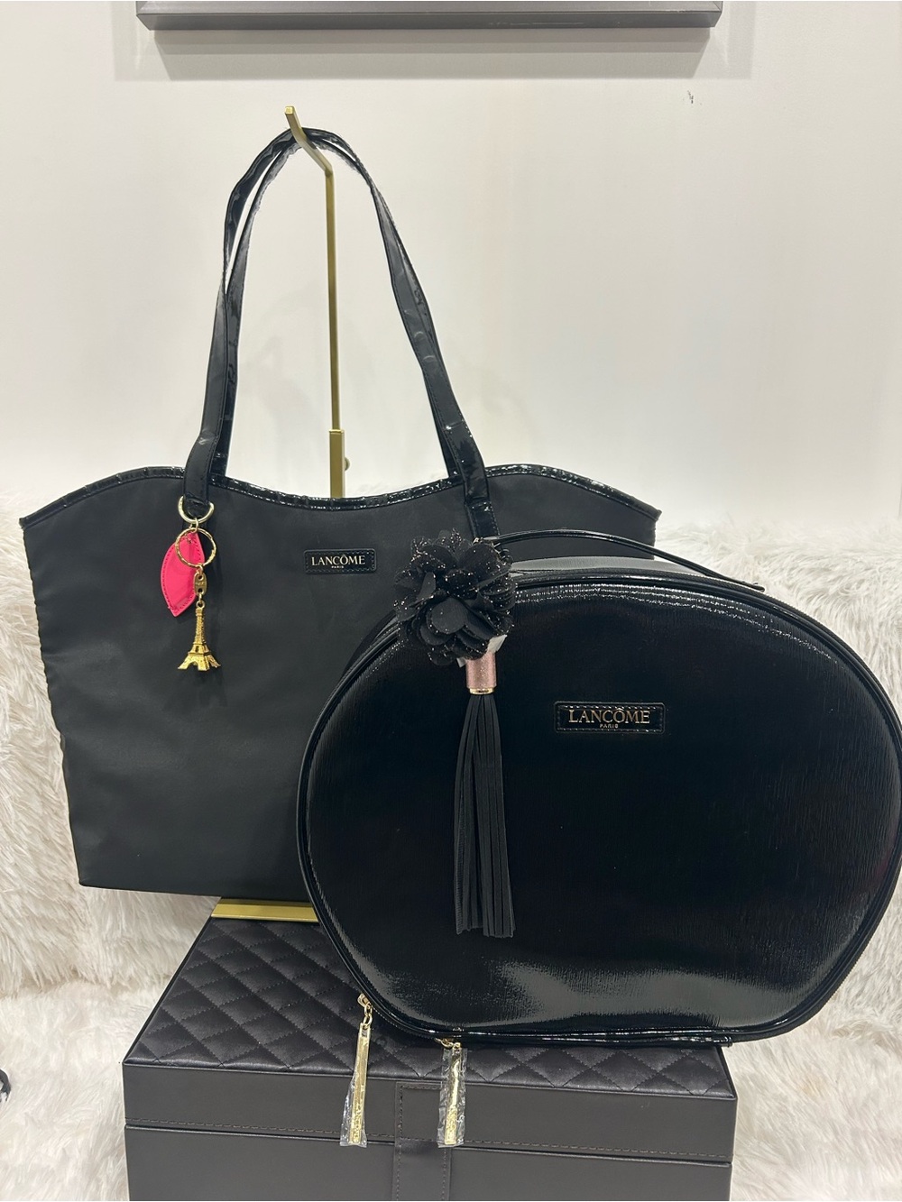 Lancôme travel Set - Paris Tote Bag and Hat Case Style Bag